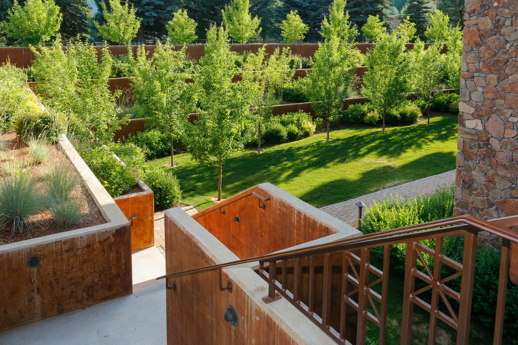 Eggers_150630_Church_003